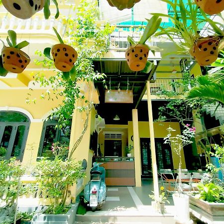 Q' Villa Garden Homestay Хуе Екстериор снимка